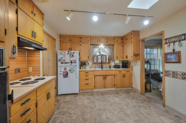 $185,000 | 939 South Orient Street, Fairmont, MN 56031