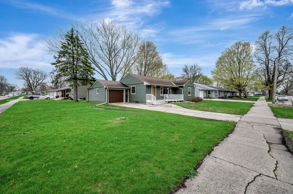 $185,000 | 939 South Orient Street, Fairmont, MN 56031