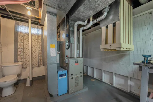 $185,000 | 939 South Orient Street, Fairmont, MN 56031