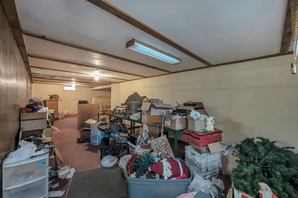 $185,000 | 939 South Orient Street, Fairmont, MN 56031