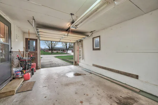 $185,000 | 939 South Orient Street, Fairmont, MN 56031