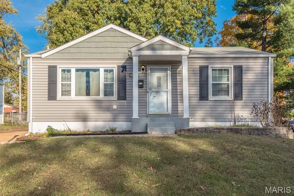 $1,350 | 10701 St Henry Lane, St. Ann, MO 63074