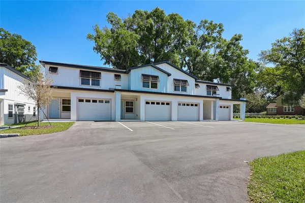$2,300 | 43 Southeast 15th Terrace, Ocala, FL 34471