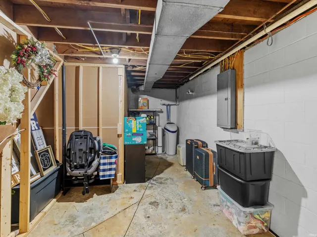 $209,900 | 75 West Grissom Avenue, Rockport, IN 47635