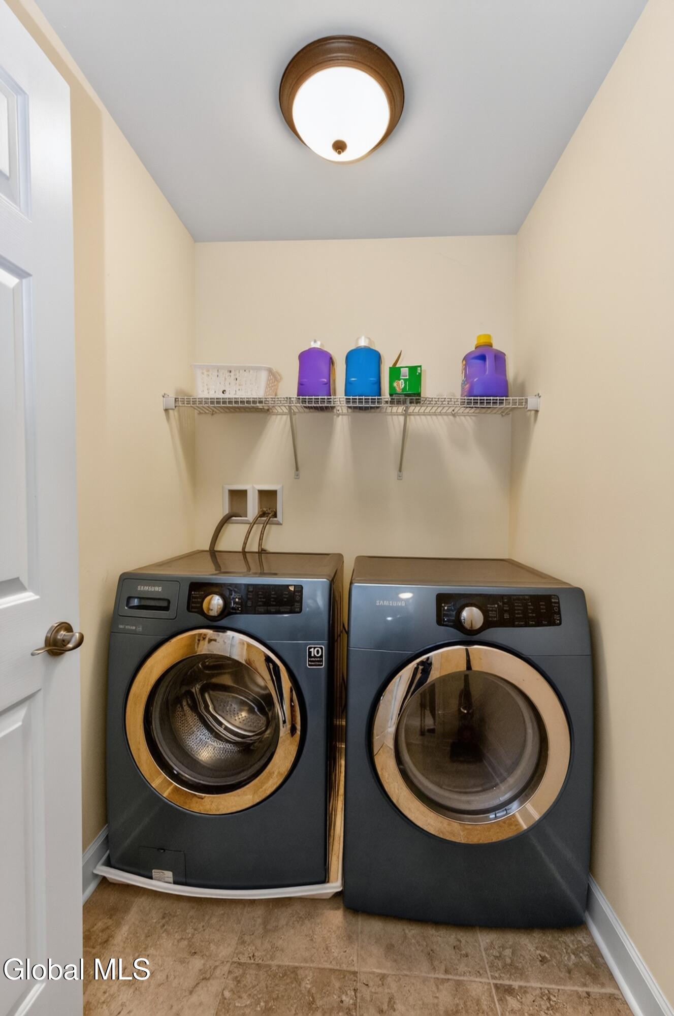 8 Peacham Road Colonie, NY 12189 - Photo 44 of 52 11 Bathroom 3