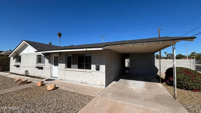 $2,545 | 1000 West Elna Rae Street, Tempe, AZ 85281