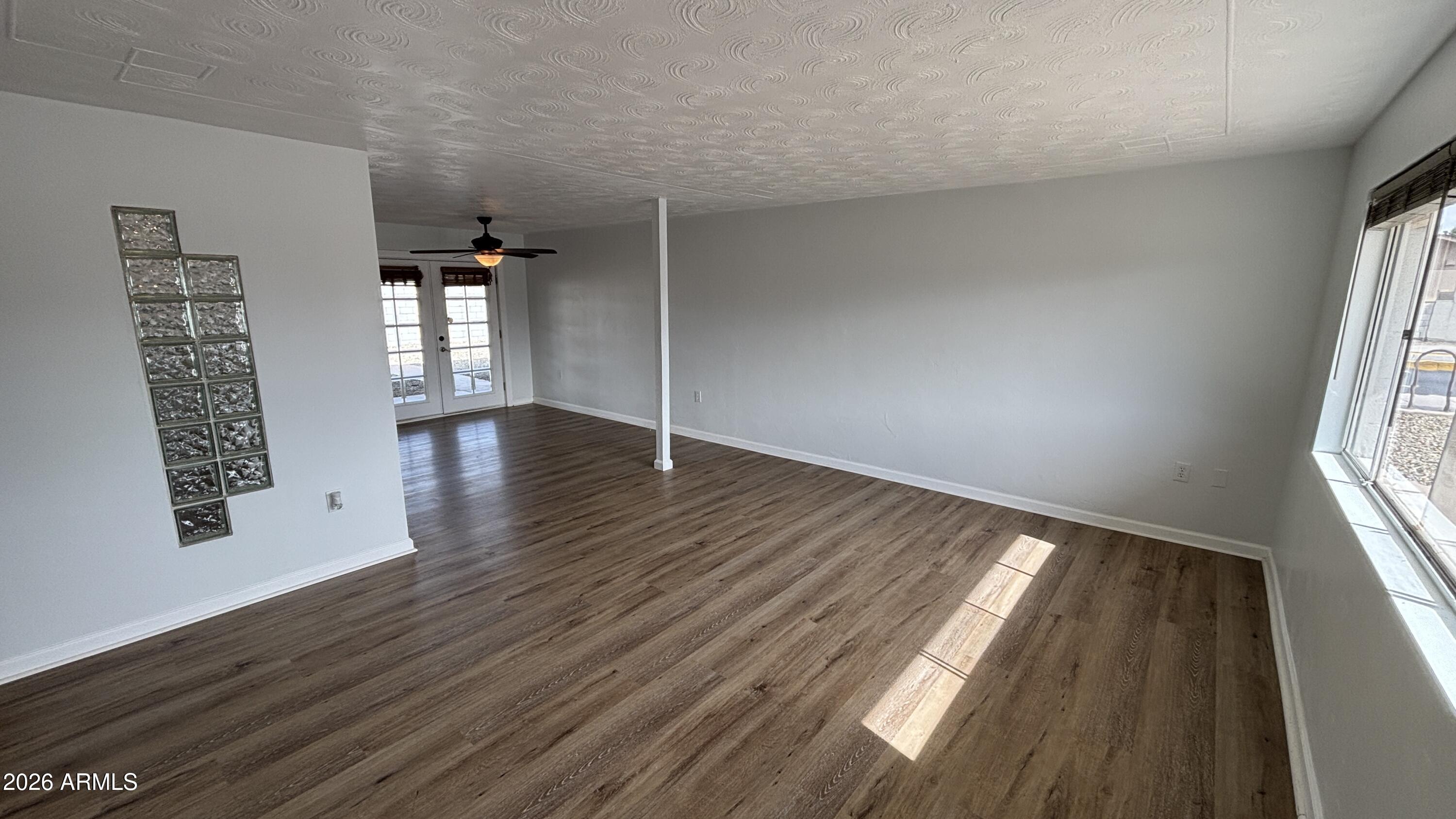 1000 West Elna Rae Street Tempe, AZ 85281 - Photo 3 of 22 IMG_2520