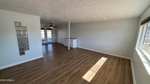 $2,545 | 1000 West Elna Rae Street, Tempe, AZ 85281
