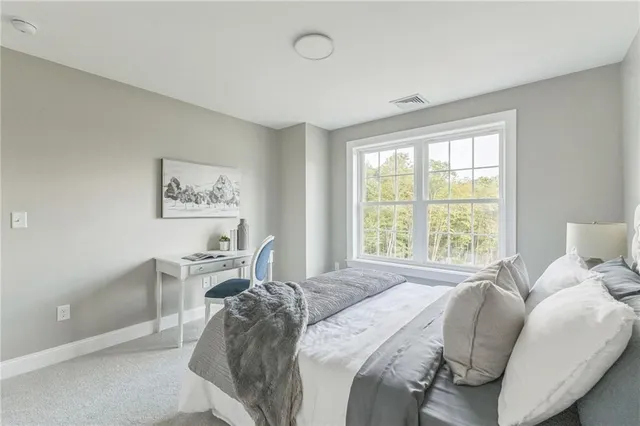 $629,900 | 3 Old County Vlg Way, Smithfield, RI 02917