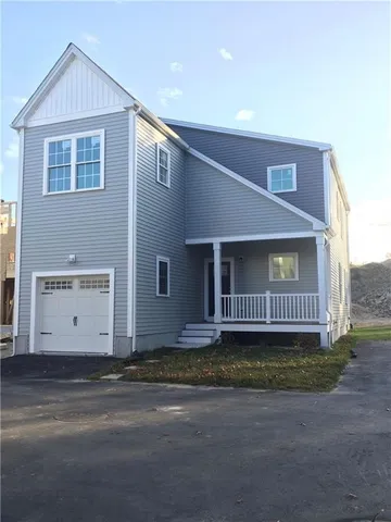 $629,900 | 3 Old County Vlg Way, Smithfield, RI 02917