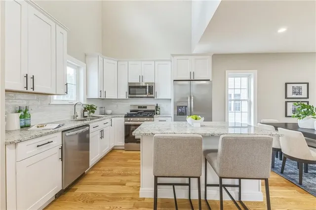 $629,900 | 3 Old County Vlg Way, Smithfield, RI 02917