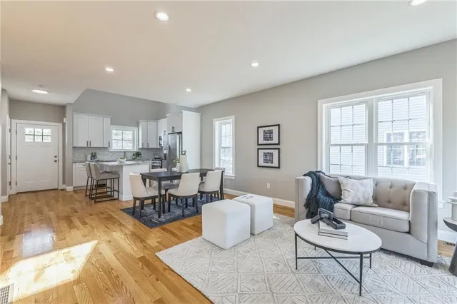 $629,900 | 3 Old County Vlg Way, Smithfield, RI 02917