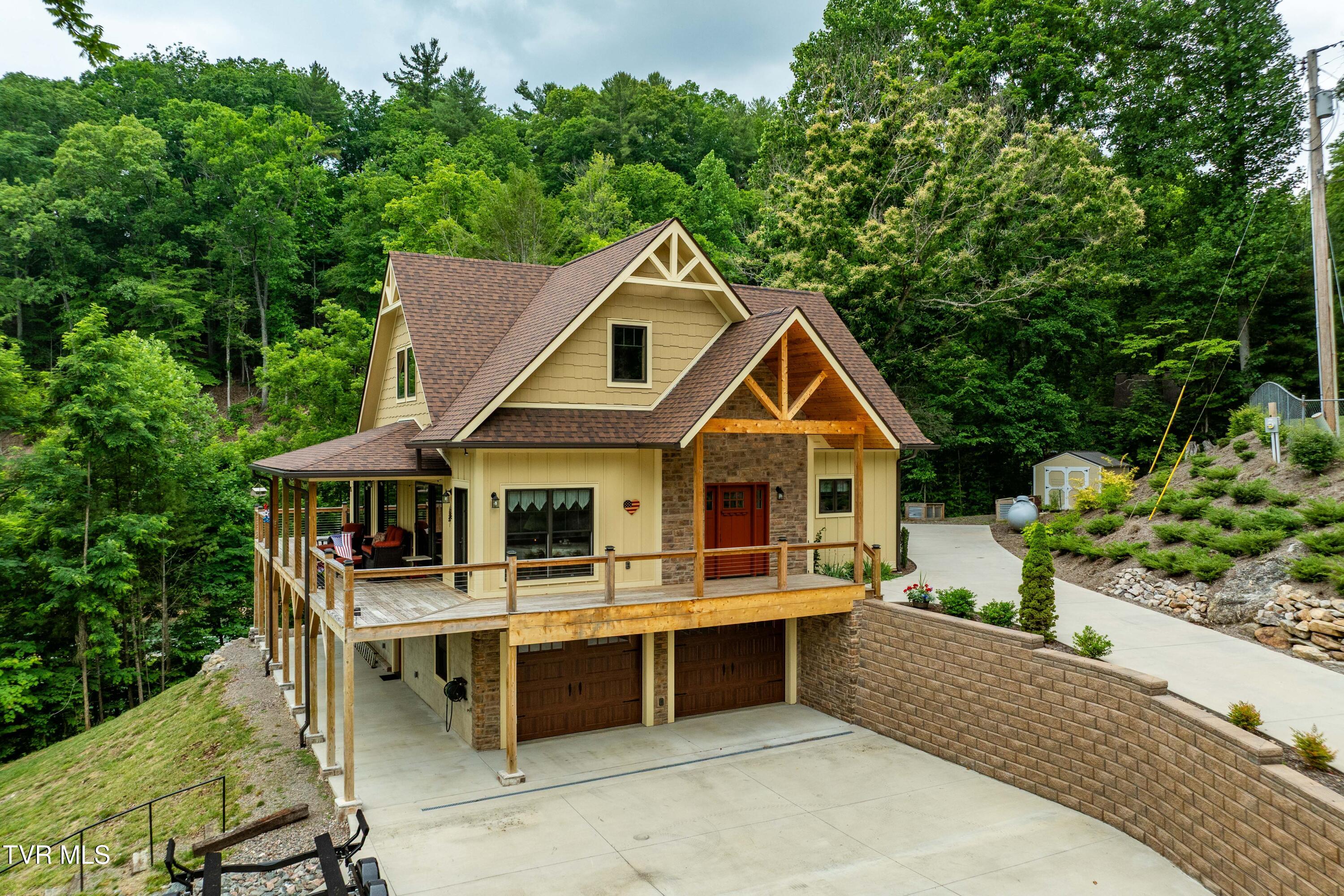 175 Lakeside Drive Butler, TN 37640 - Photo 55 of 102 175 Lakeside Dr (15 of 117)