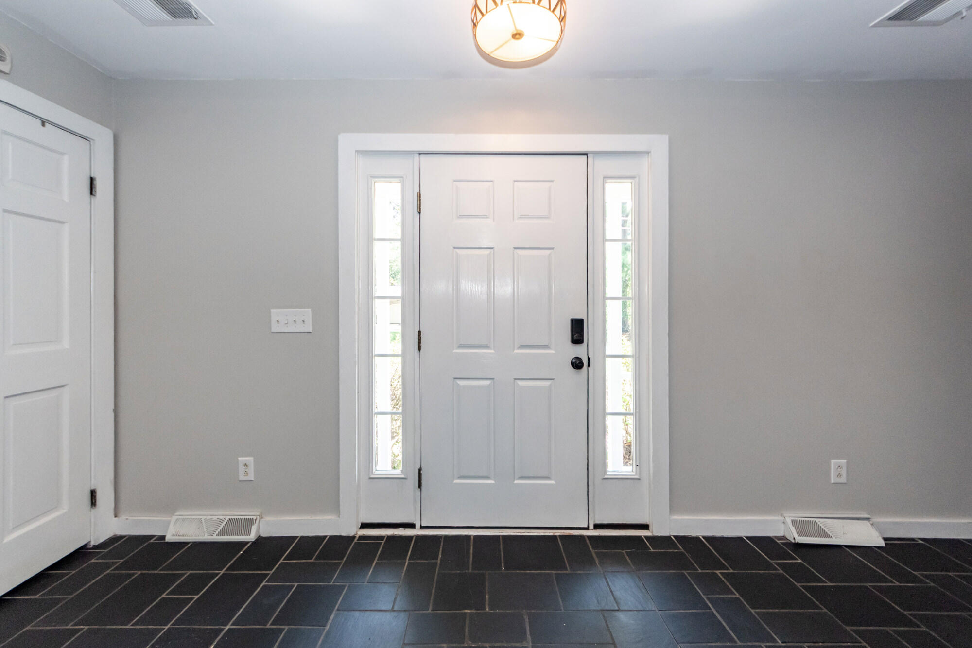 765 Leafwood Road Charleston, SC 29412 - Photo 3 of 37 03