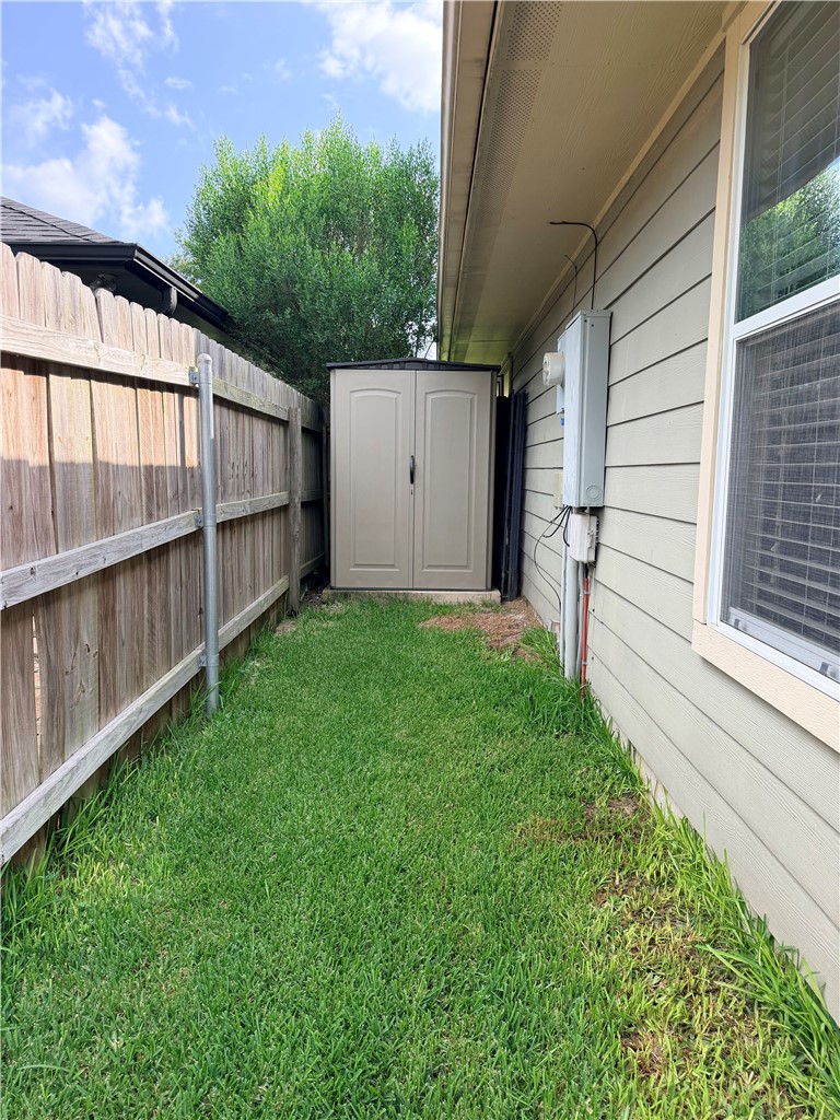 1029 Fallbrook Loop College Station, TX 77845 - Photo 29 of 34 a view of backyard with green space