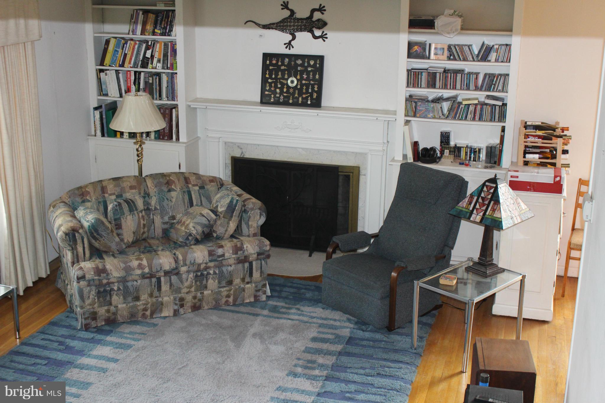 1901 Branston Road Catonsville, MD 21228 - Photo 4 of 11 Wood burning FP w/built-ins