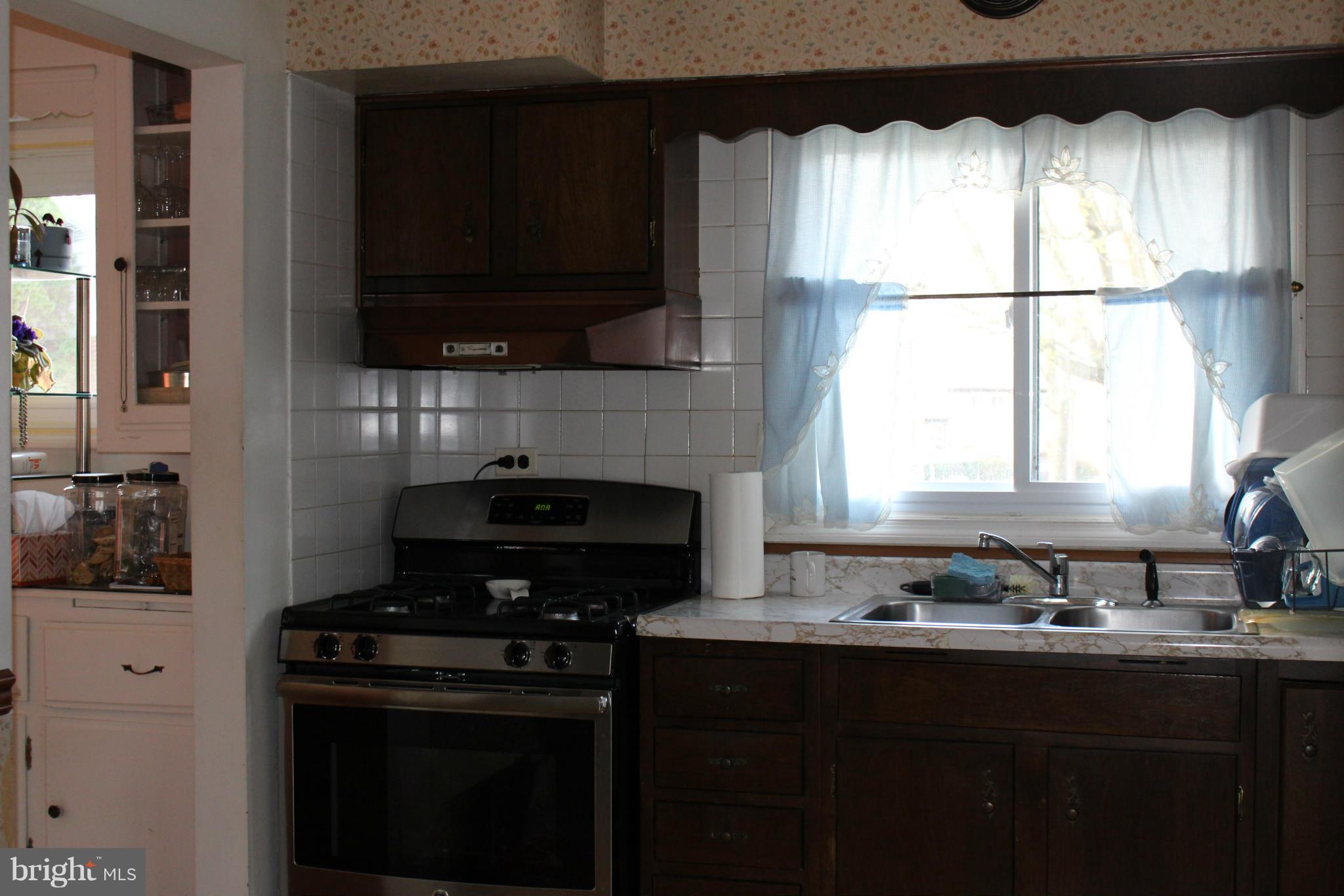 1901 Branston Road Catonsville, MD 21228 - Photo 5 of 11 newer S/S gas range - kitchen needs updating