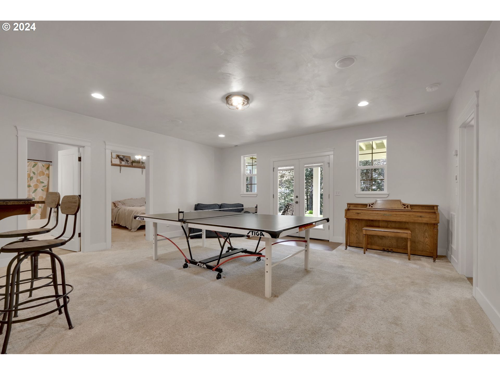 2518 Blacktail Drive Eugene, OR 97405 - Photo 33 of 45