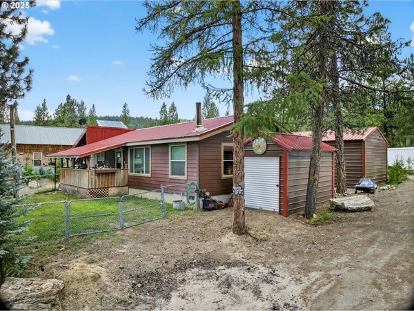 $199,000 | 600 Northwest Cupid Avenue, Sumpter, OR 97877