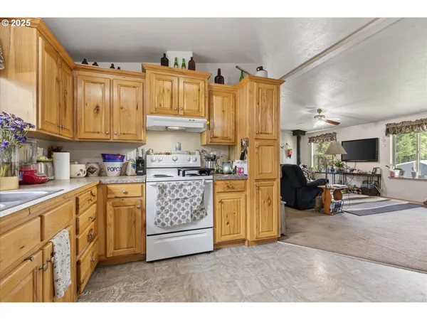 $199,000 | 600 Northwest Cupid Avenue, Sumpter, OR 97877