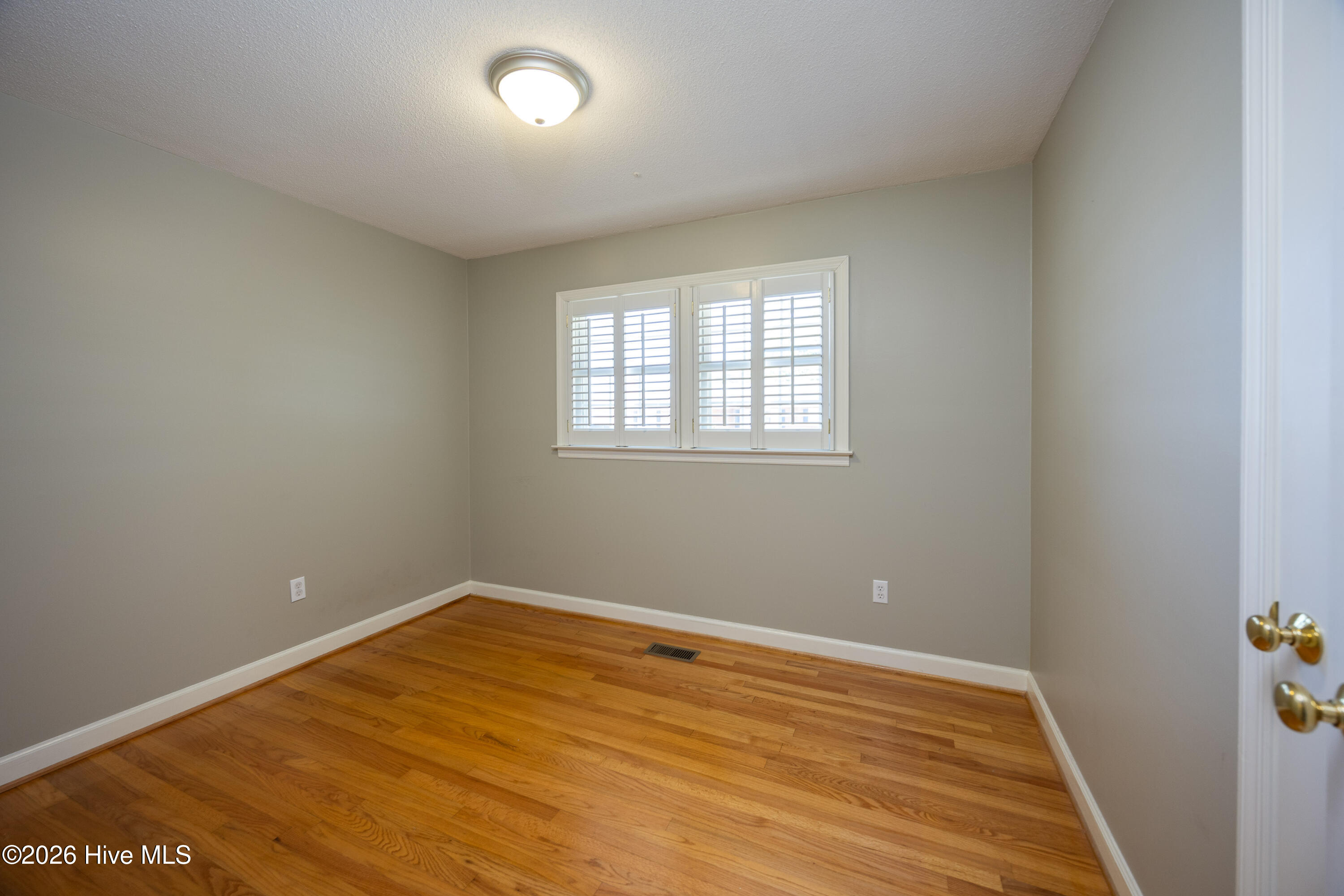 402 Willow Road Clinton, NC 28328 - Photo 19 of 31 Bedroom 3