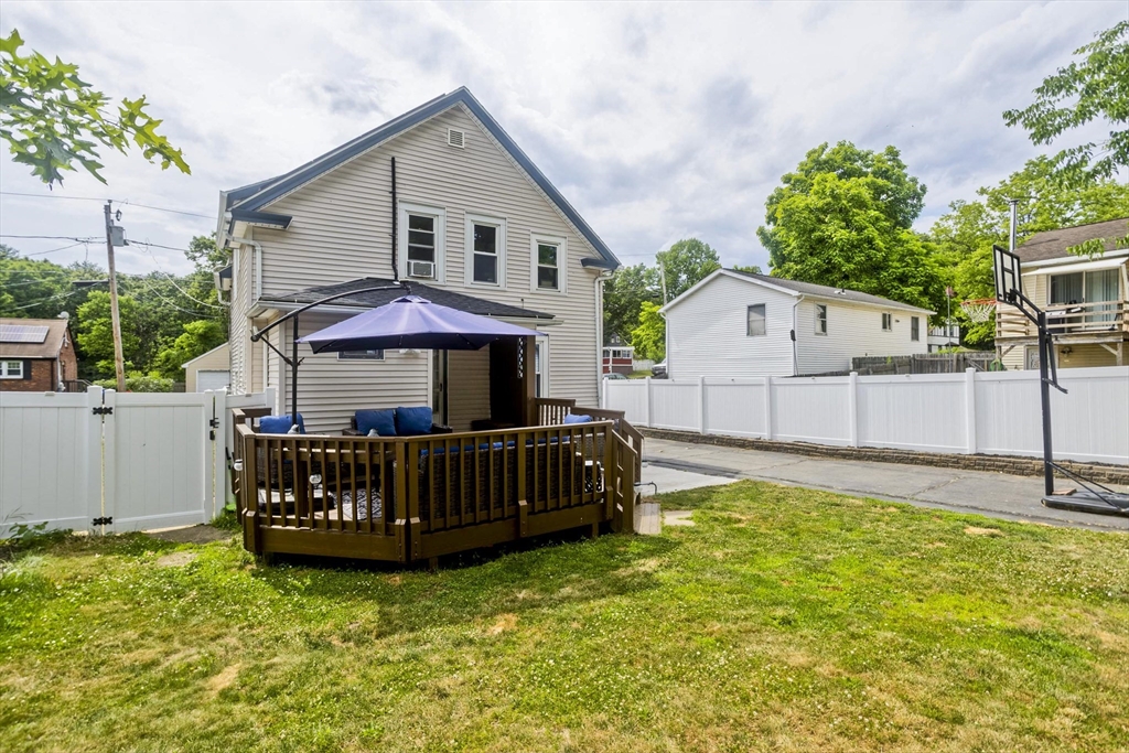 15 Monticello Avenue Springfield, MA 01109 - Photo 35 of 42