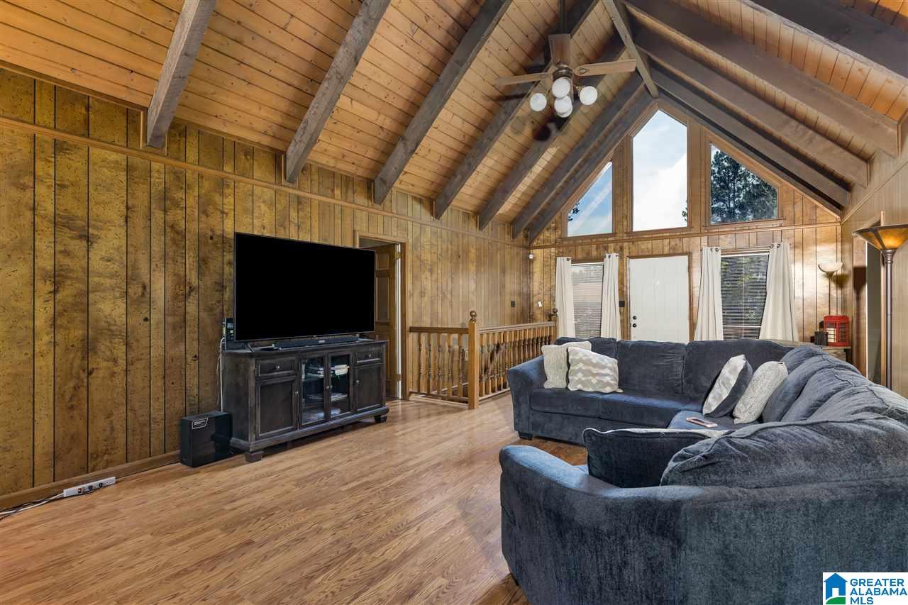 805 Round Hill Road Pelham, AL 35124 - Photo 8 of 29