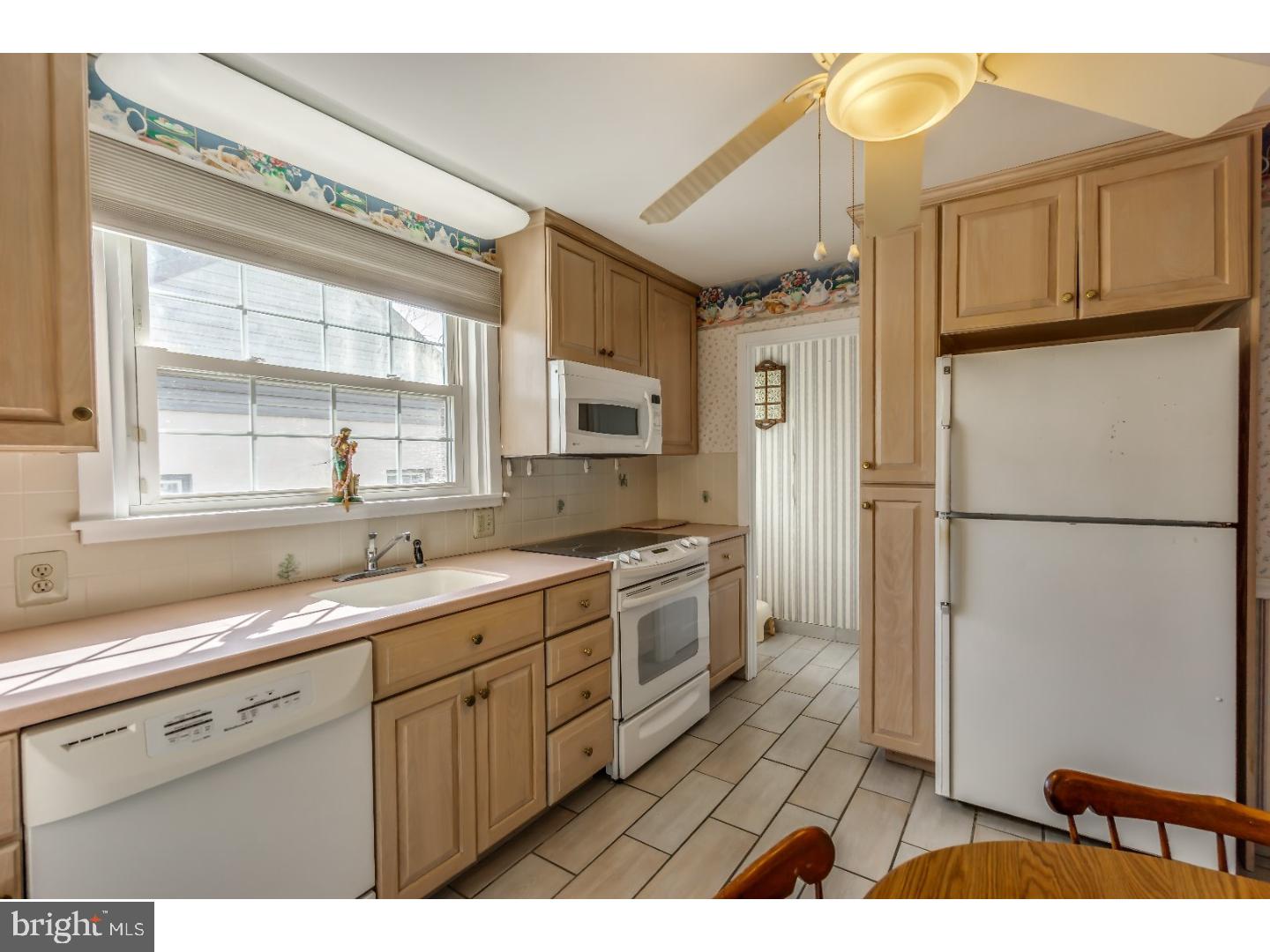 31 South Wakefield Road Eagleville, PA 19403 - Photo 13 of 25 Kitchen