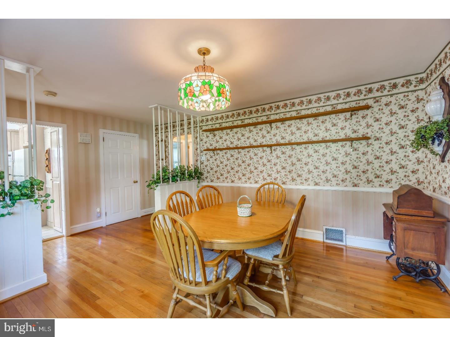 31 South Wakefield Road Eagleville, PA 19403 - Photo 8 of 25 Dining Room