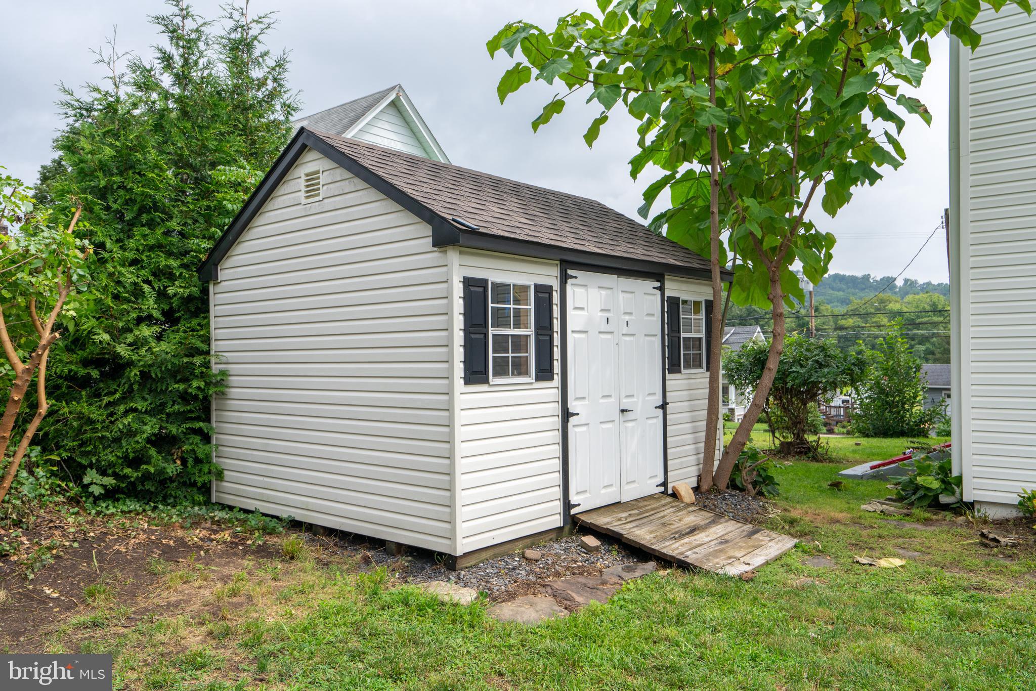 315 Easton Road Riegelsville, PA 18077 - Photo 27 of 32