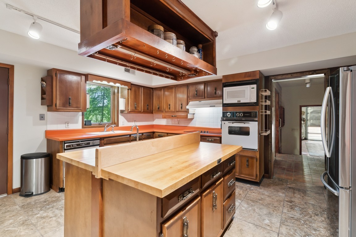 481 Winding Path Winchester, TN 37398 - Photo 17 of 82