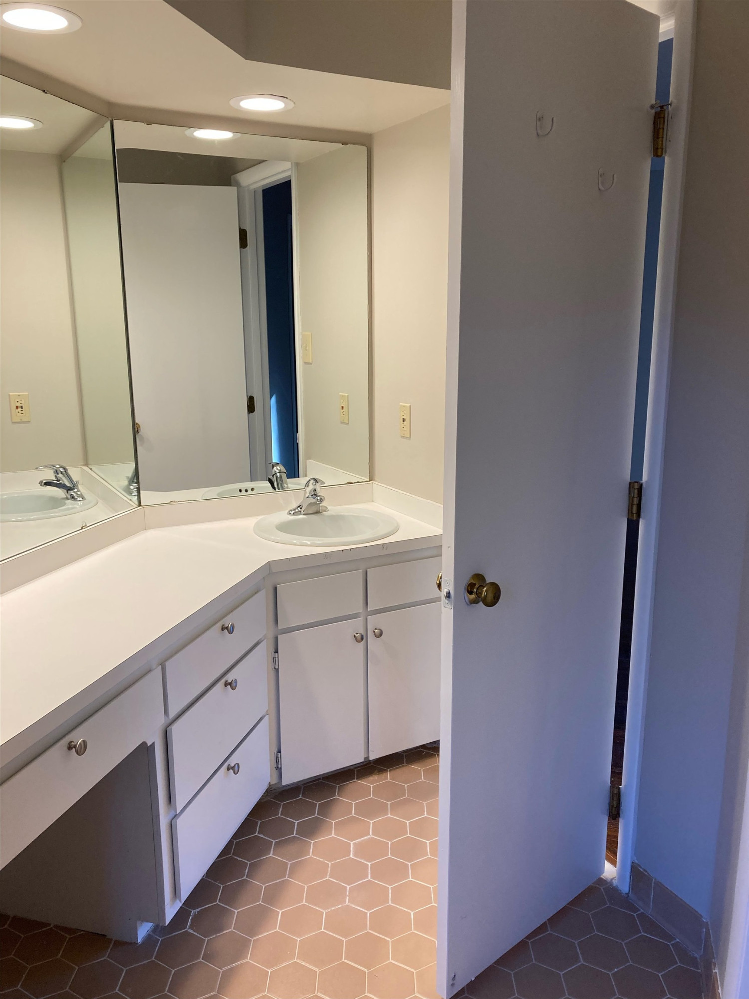 8708 Langtree Lane Raleigh, NC 27613 - Photo 18 of 21 Photo 18