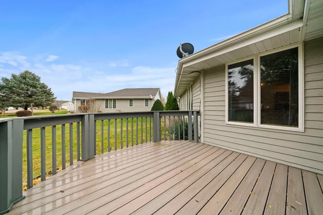 $310,000 | 728 Nantucket Drive, Unit 1, Janesville, WI 53546