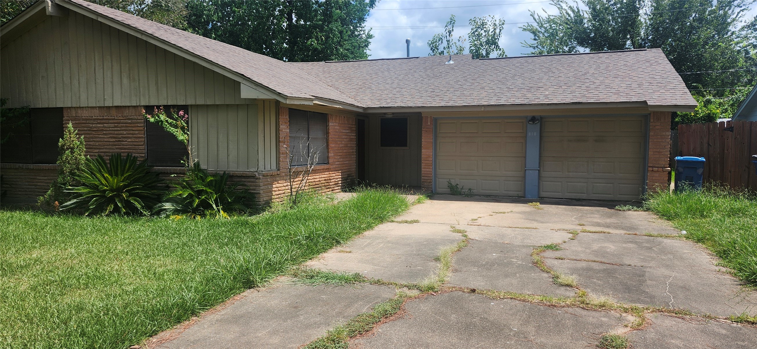 519 Cole Street Webster, TX 77598 - Photo 2 of 2 Gallery Image 2