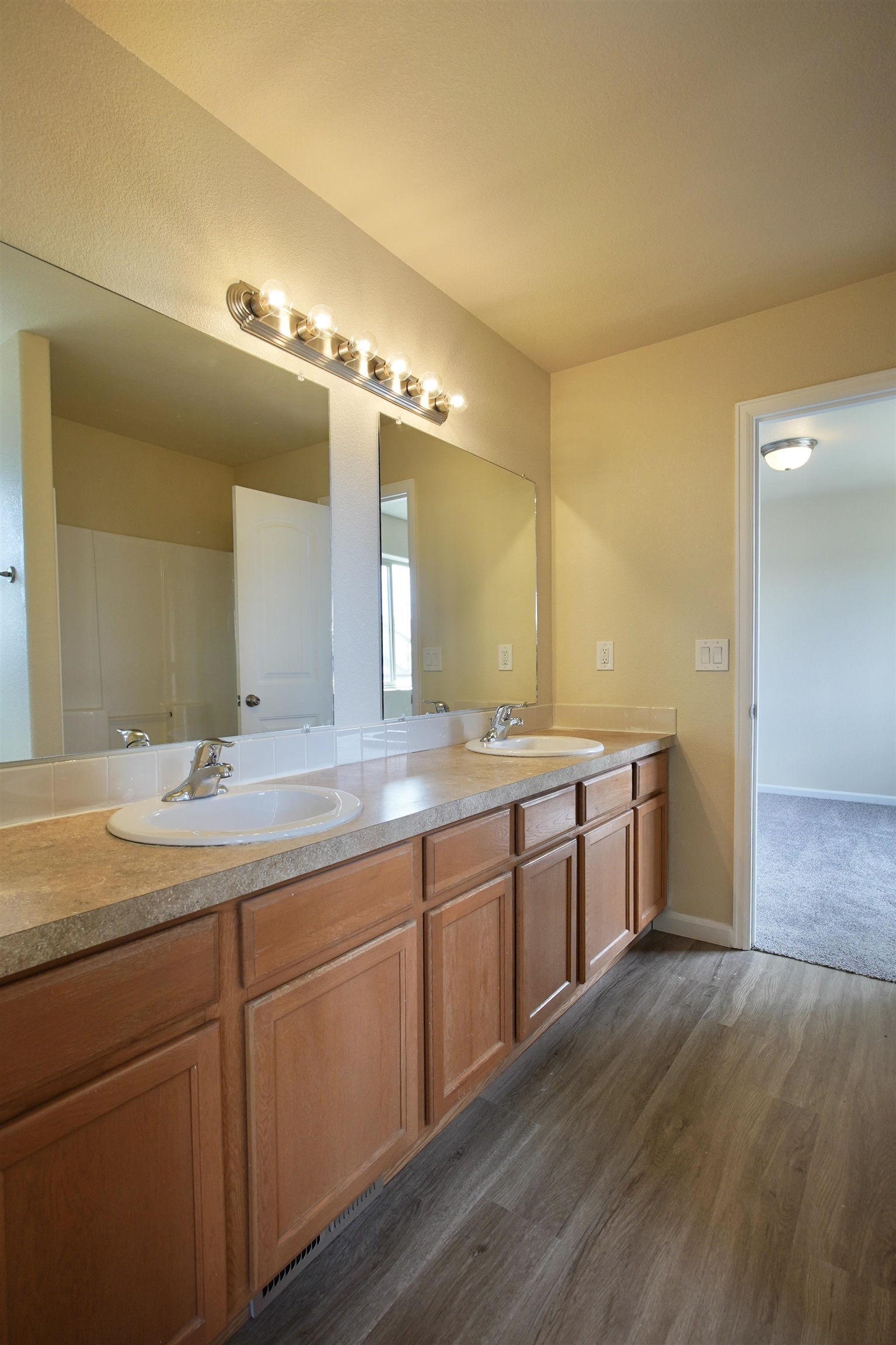 822 Discovery Street Mills, WY 82644 - Photo 28 of 42