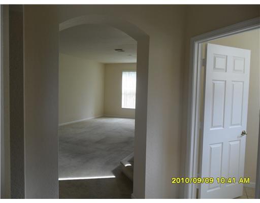 2013 Oakhurst Way Riviera Beach, FL 33404 - Photo 5 of 16 Additional Photo