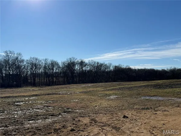 $79,000 | 305 Timberline Court, Eolia, MO 63344