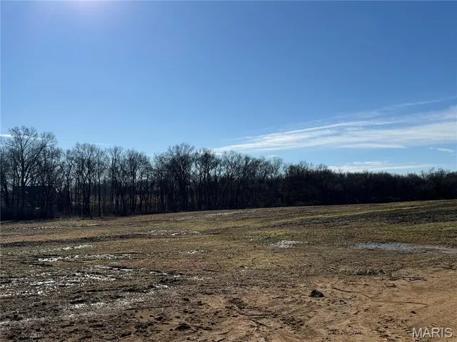 $79,000 | 305 Timberline Court, Eolia, MO 63344