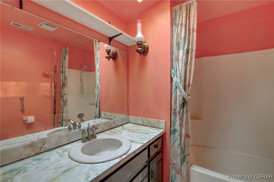 8711 Indian Road Gloucester, VA 23061 - Photo 22 of 23 Primary Bath