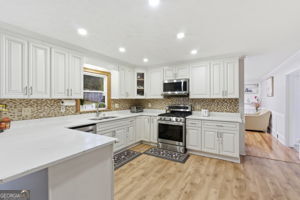 4040 Camaron Way Snellville, GA 30039 - Photo 8 of 45