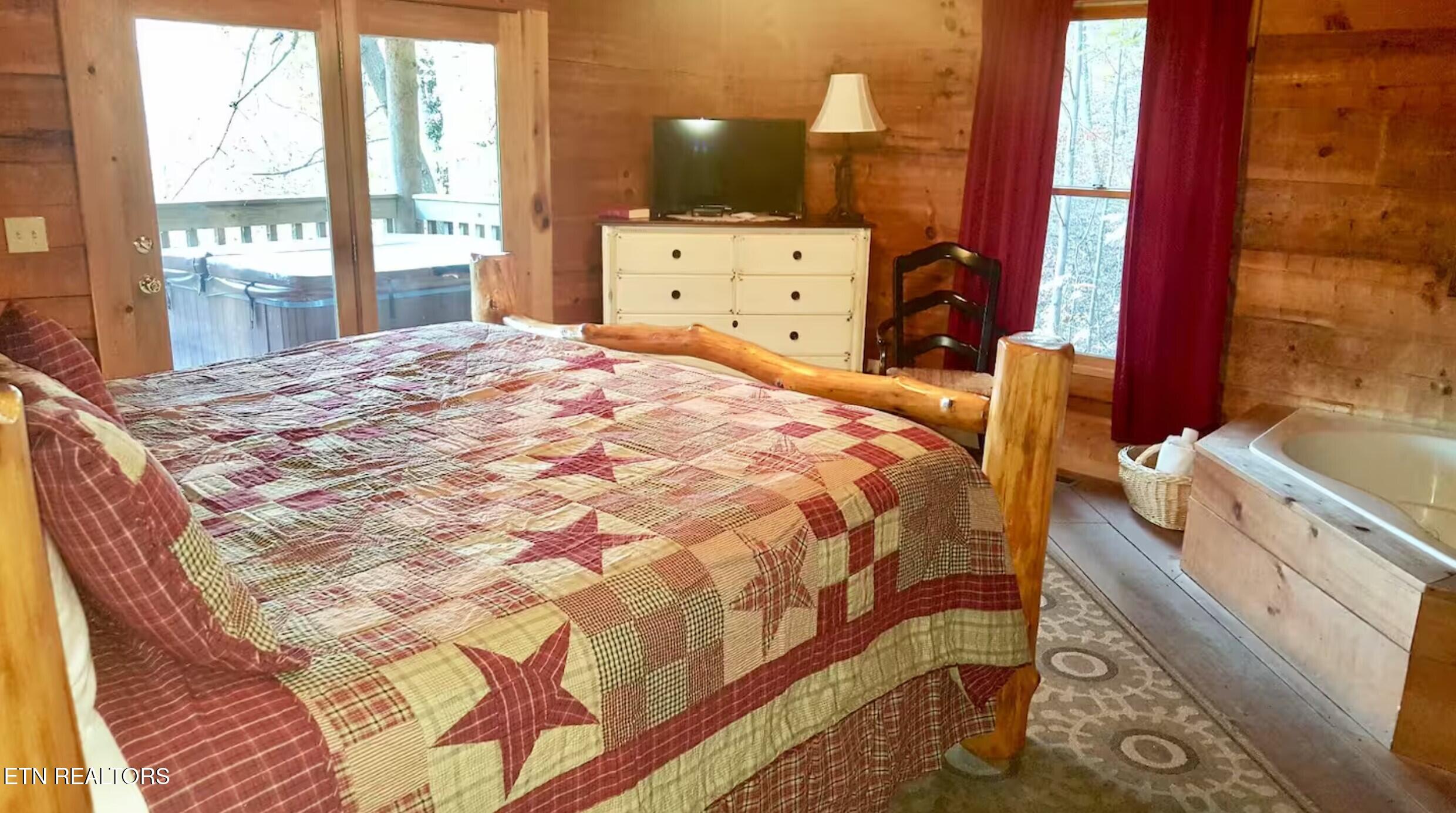 3031 Hatcher Top Road Sevierville, TN 37862 - Photo 7 of 21 bedroom