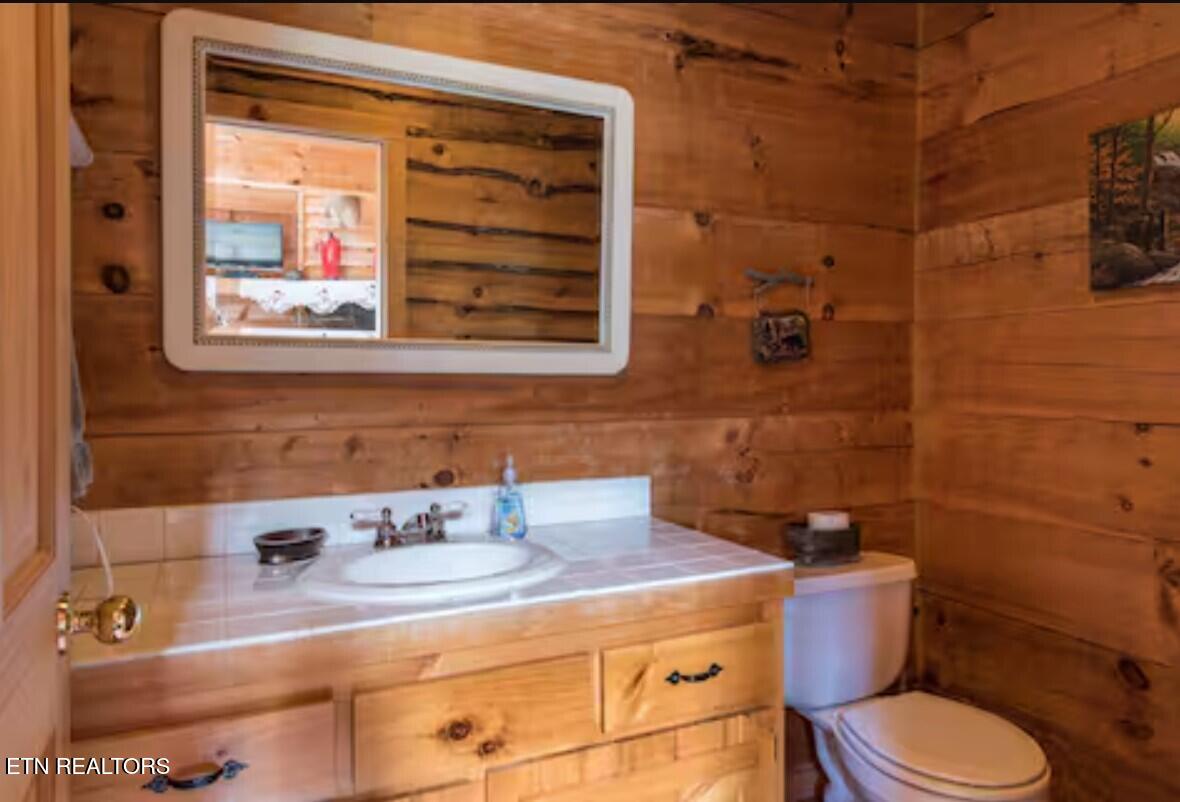 3031 Hatcher Top Road Sevierville, TN 37862 - Photo 8 of 21 half bath