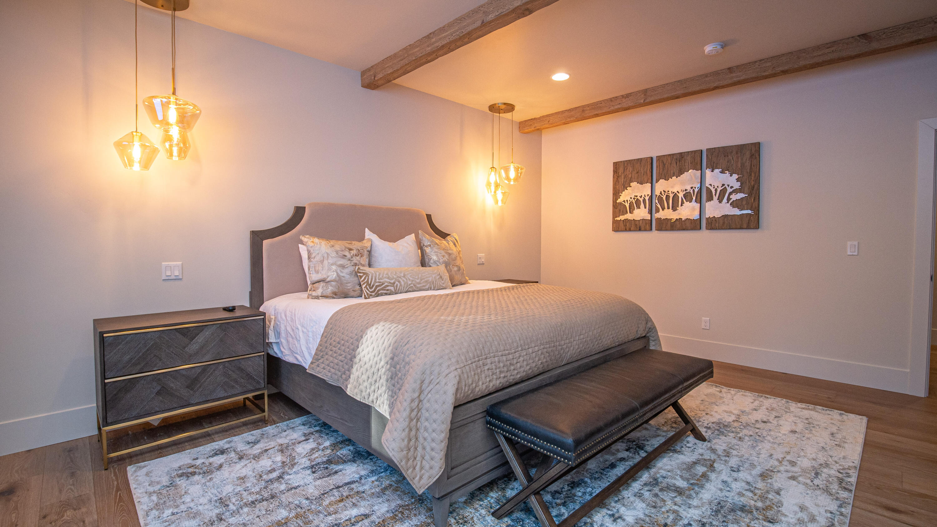 56371 Fireglass Loop, Unit 207 Bend, OR 97707 - Photo 28 of 95 Primary Bedroom