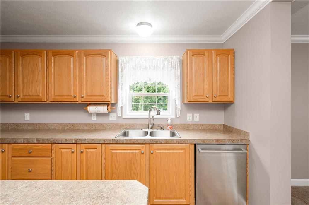 605 Amy Lane Butler, PA 16001 - Photo 13 of 35