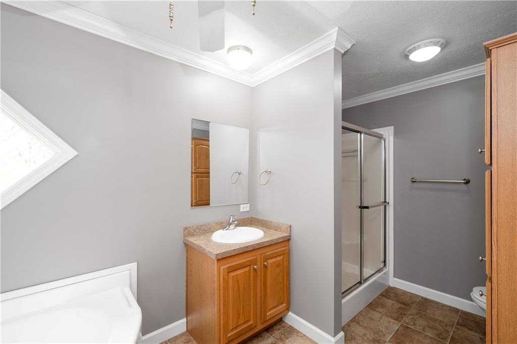 605 Amy Lane Butler, PA 16001 - Photo 30 of 35