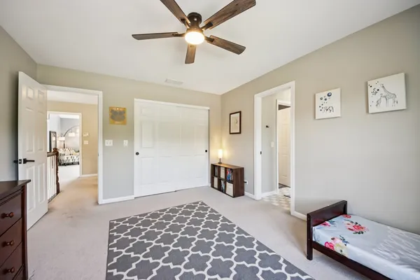 $668,900 | 1138 Ridgewood Circle, Lake In The Hills, IL 60156