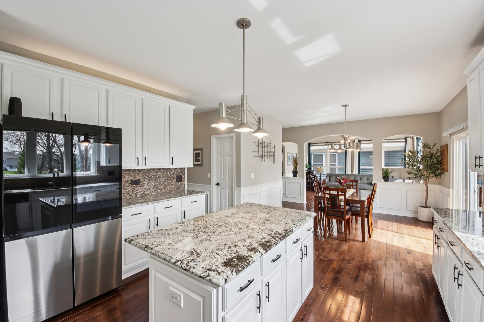 1138 Ridgewood Circle Lake In The Hills, IL 60156 - Photo 6 of 49