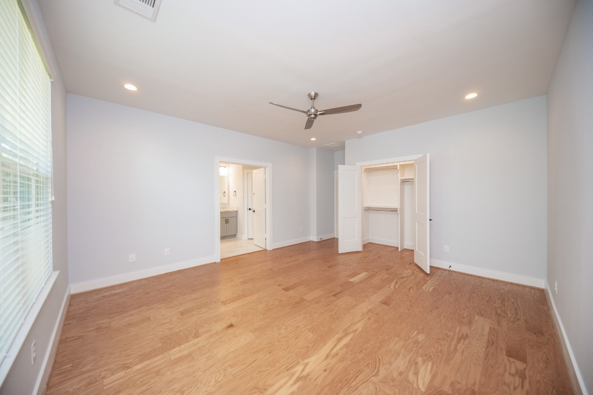 1860 West Tidwell Road Houston, TX 77091 - Photo 25 of 32 a view of an empty room with a window