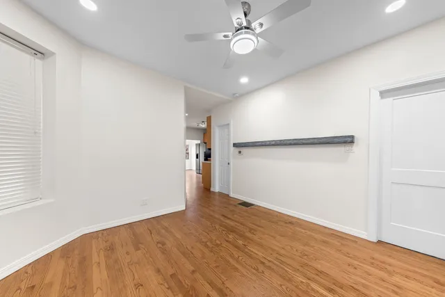 $2,395 | 2630 North Hamlin Avenue, Unit 1, Chicago, IL 60647