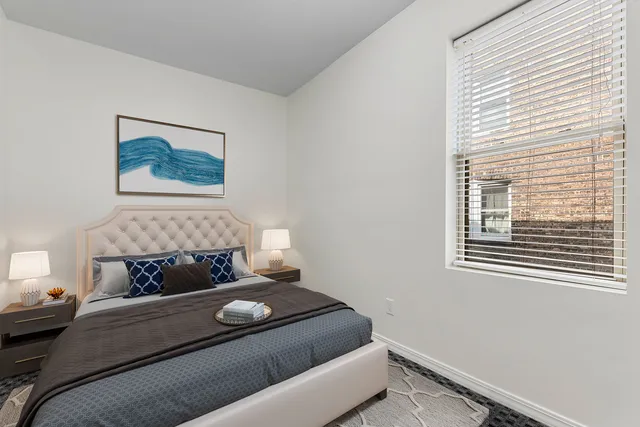 $2,395 | 2630 North Hamlin Avenue, Unit 1, Chicago, IL 60647